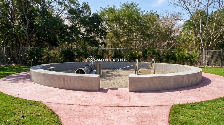 Casa Ivarica Spacious Home for 20 in Residential