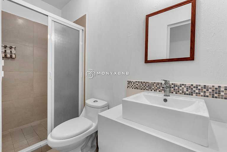 Casa Ivarica Spacious Home for 20 in Residential