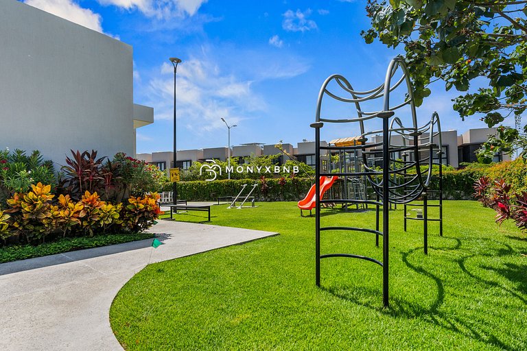 Casa Ivarica Spacious Home for 20 in Residential