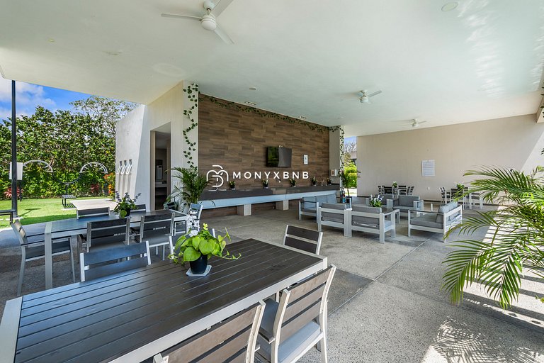 Casa Ivarica Spacious Home for 20 in Residential