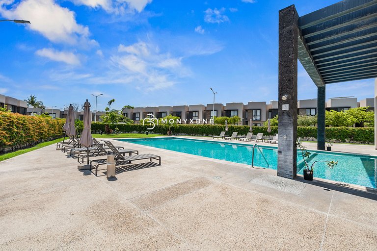 Casa Ivarica Spacious Home for 20 in Residential