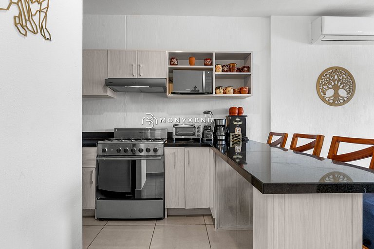 Casa Ivarica Spacious Home for 20 in Residential
