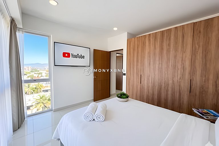 Family Zoho Skies • 5BR • Two Units 14 Guest