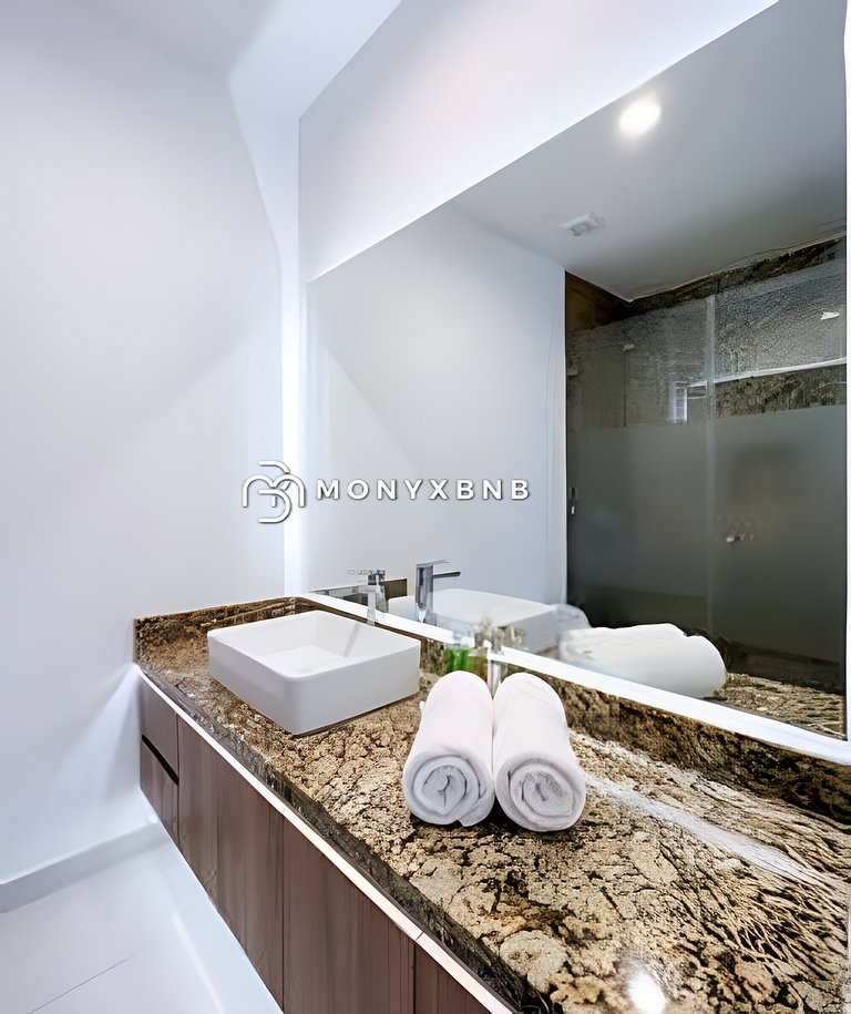 Family Zoho Skies • 5BR • Two Units 14 Guest