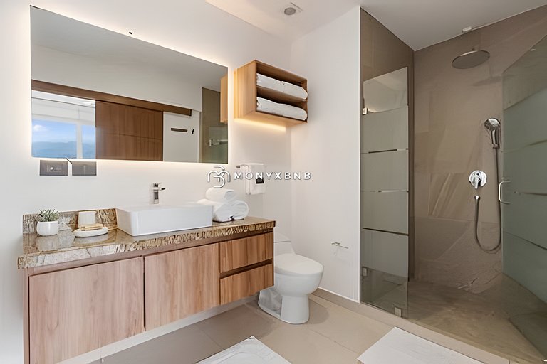 Family Zoho Skies • 5BR • Two Units 14 Guest