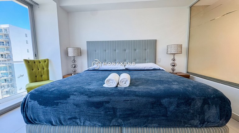 Icon Vallarta Oceanfront 1BDR, Pool & Beach Club