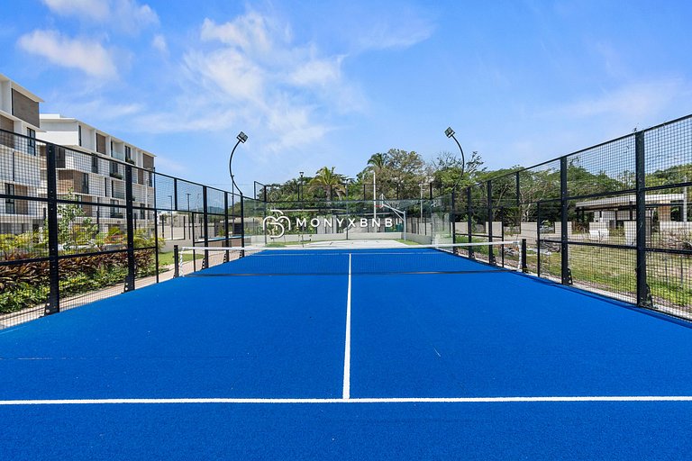Vivento Los Fresnos 2BR with Pool & Padel