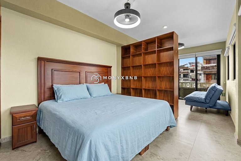 Sol & Sal Studio | Steps to Beach & Malecon