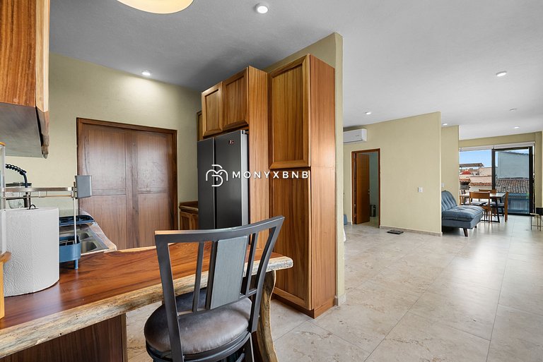 Malecon Studios Full Building for 24