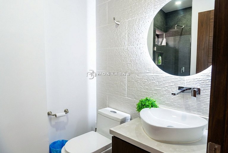 The Five | 1BR, Balcony & Rooftop Pool