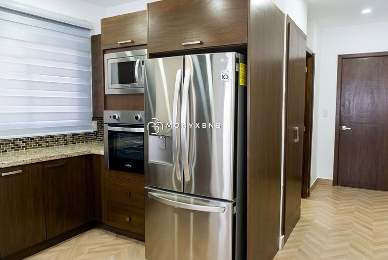 The Five | 1BR, Balcony & Rooftop Pool