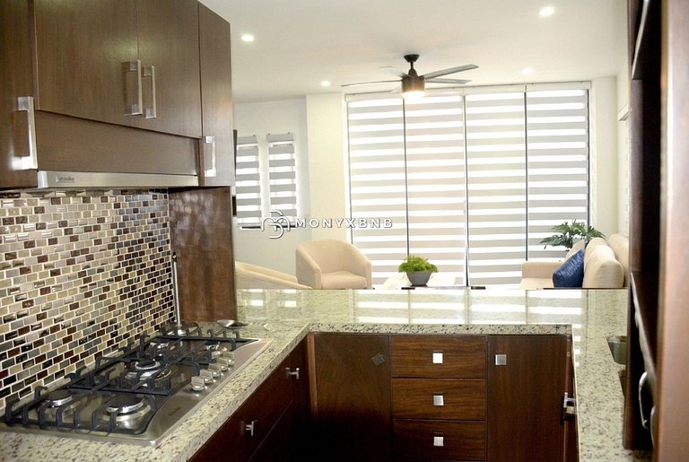 The Five | 1BR, Balcony & Rooftop Pool