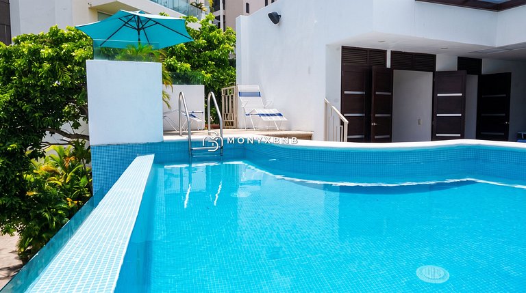 The Five 3BR Penthouse, Balcony & Rooftop Pool