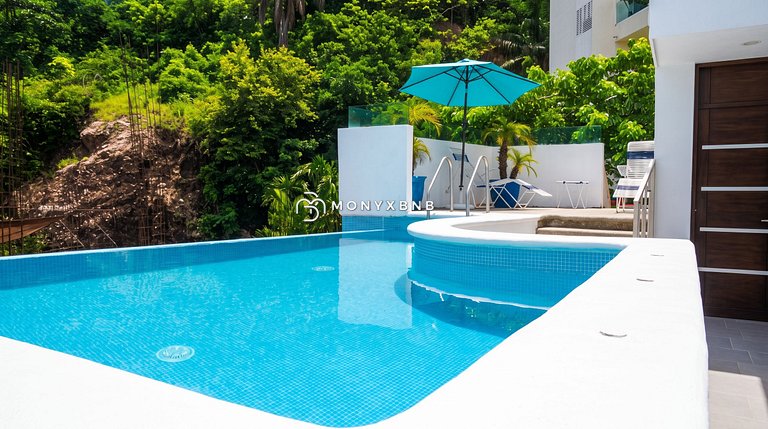 The Five | 1BR, Balcony & Rooftop Pool