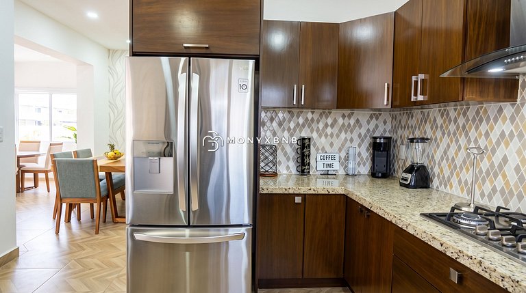 The Five | 1BR, Balcony & Rooftop Pool